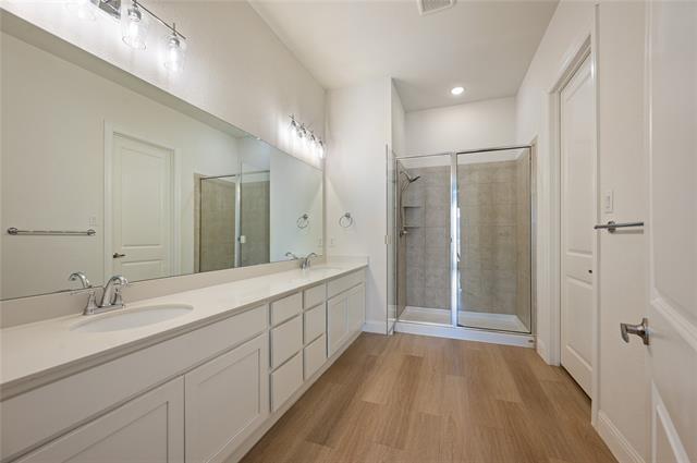 Building Photo - 6580 Iron Horse Blvd