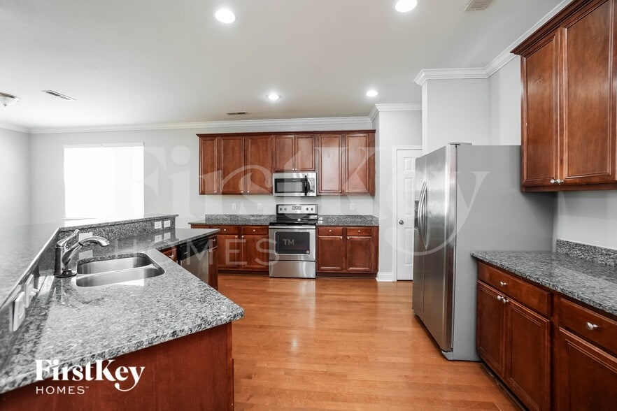 Building Photo - 123 Salt Meadow Ln