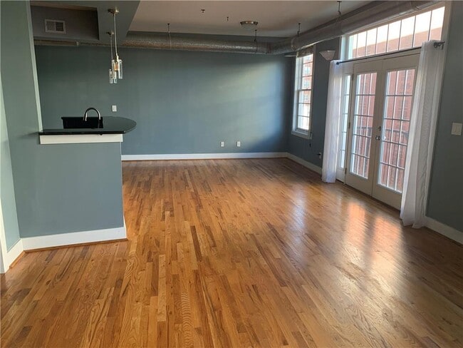 Building Photo - 1029 Piedmont Ave NE