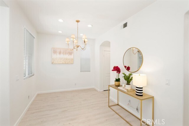 Building Photo - 201 Kensington