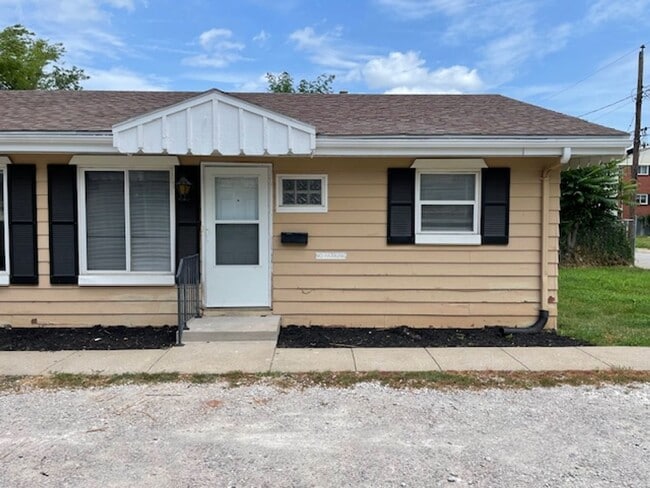 Primary Photo - 4312-4312.5-43125 Pearl St