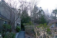 Building Photo - 342 Heritage Vlg