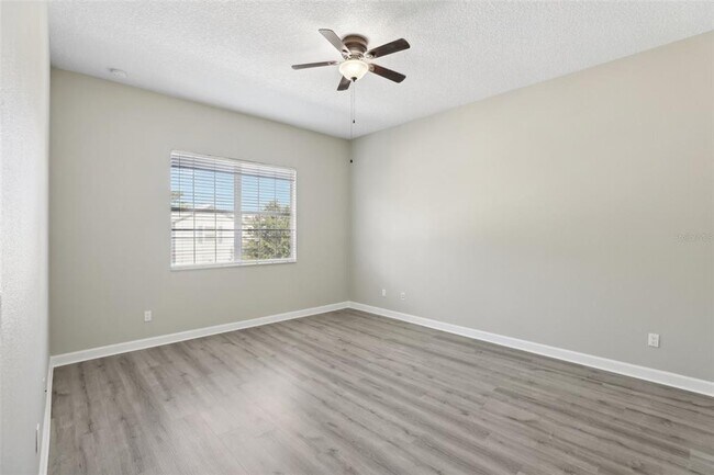 Building Photo - 1554 Fairview Cir