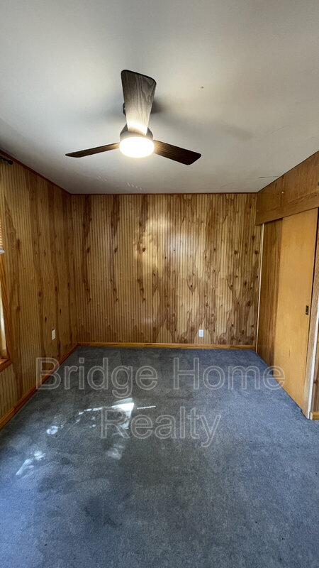 Building Photo - 507 Cherry St