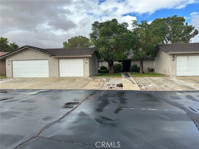 Primary Photo - 27535 Lakeview Dr