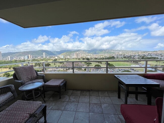 Building Photo - 2BD/2BA/1PKG at Kealani Condominium in Wai...
