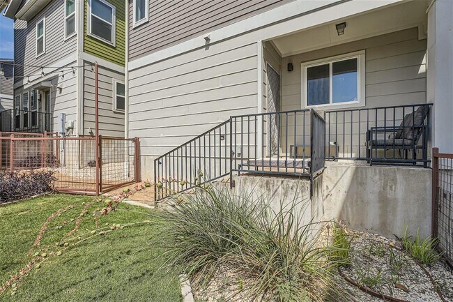 Building Photo - 2917 Stock Dr