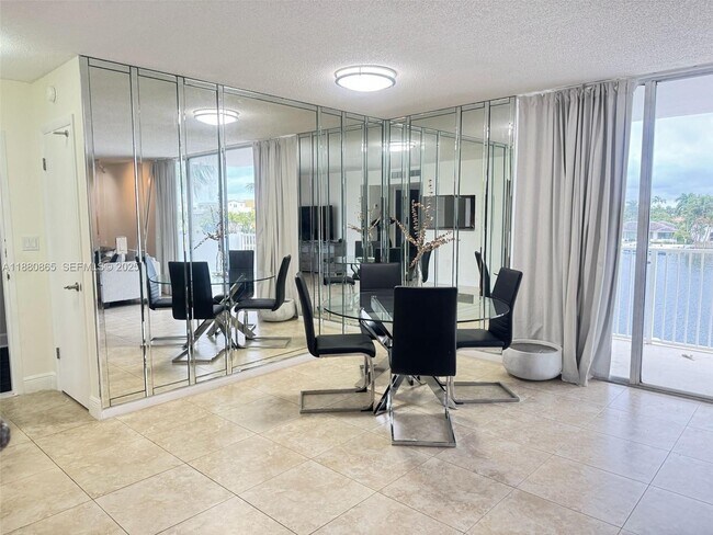 Building Photo - 5838 Collins Ave