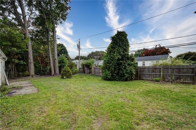 Building Photo - 4539 Dewey Ave