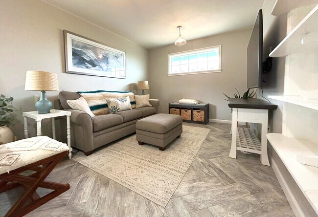 Building Photo - 19407 K Pl