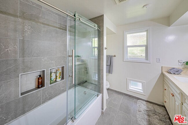 Building Photo - 2620 Sea Pine Ln