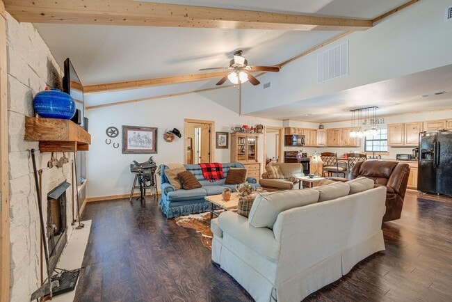 Building Photo - 2531 Recreational Road 3