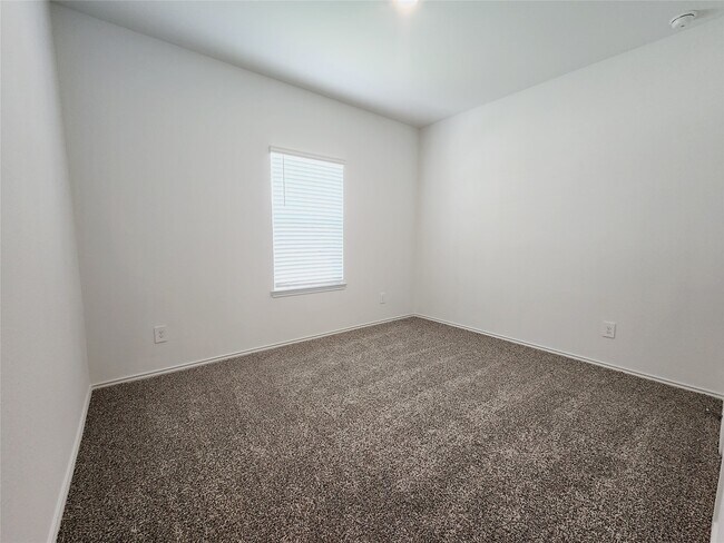 Building Photo - 40746 Rosemary Rain Ln
