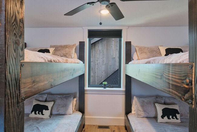 Building Photo - 4742 Heads Up Rd