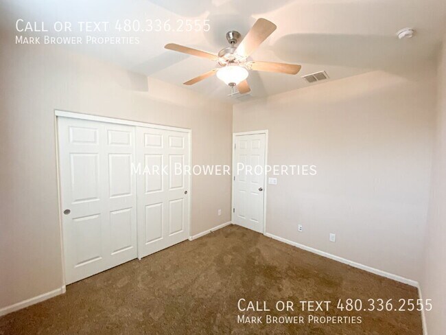 Building Photo - 115 S Bermuda Cir