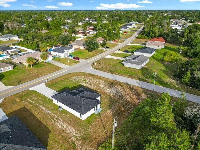 Building Photo - 527 Marion Oaks Ln