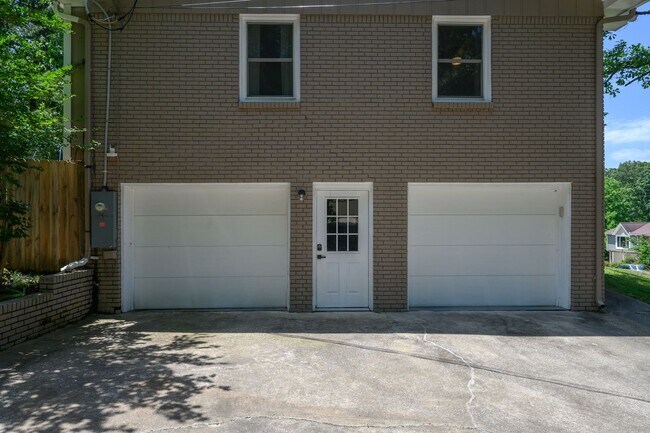 Building Photo - 5001 Mountain View Pkwy
