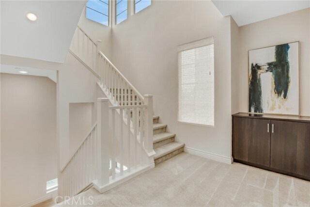 Building Photo - 783 Benchmark