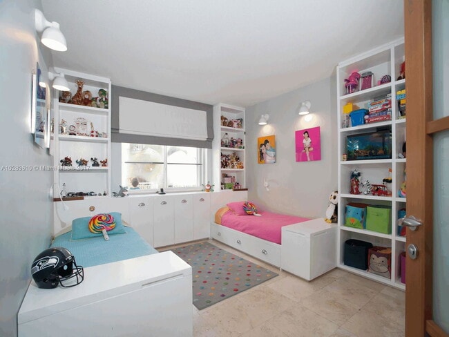 Building Photo - 140 Meridian Ave