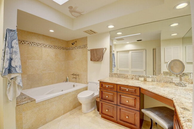 Building Photo - 19550 Sawgrass Dr