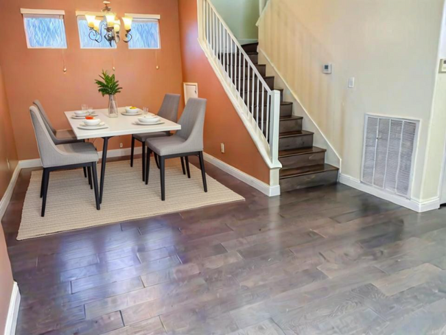Building Photo - 11595 Compass Point Dr N