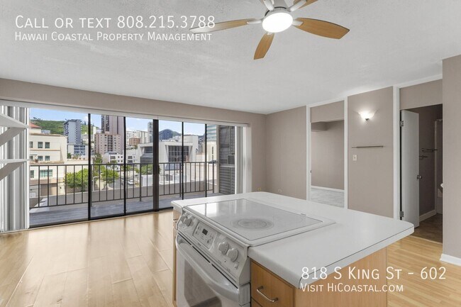 Building Photo - 818 S King St