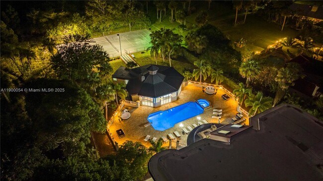 Building Photo - 2827 S Indian River Dr