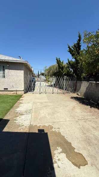 Building Photo - 8621 Gullo Ave