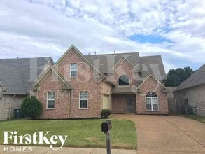 Building Photo - 6706 Einat Cove