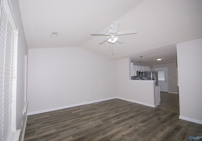 Building Photo - 109 Sandy Hollow Dr NW