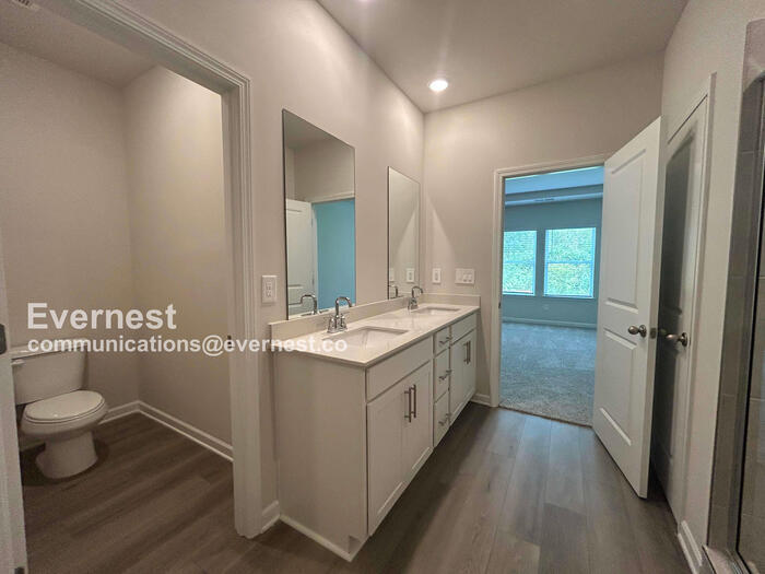 Building Photo - 3954 Brushy St