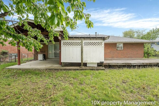 Building Photo - 2892 Longfield Rd