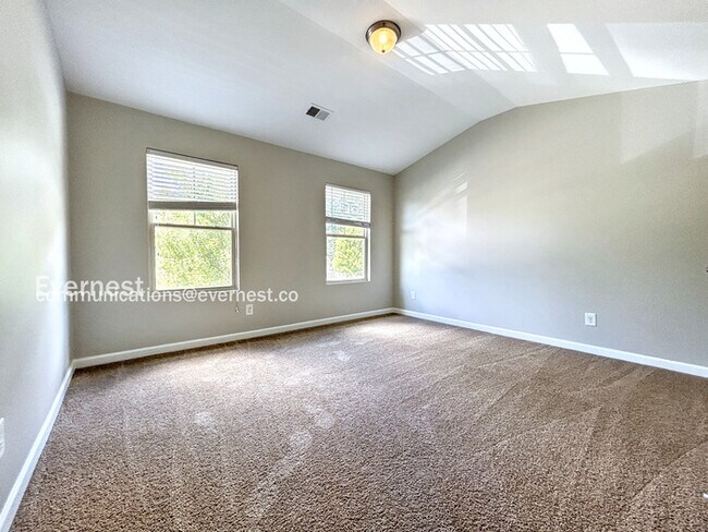 Building Photo - 345 Westridge Cir