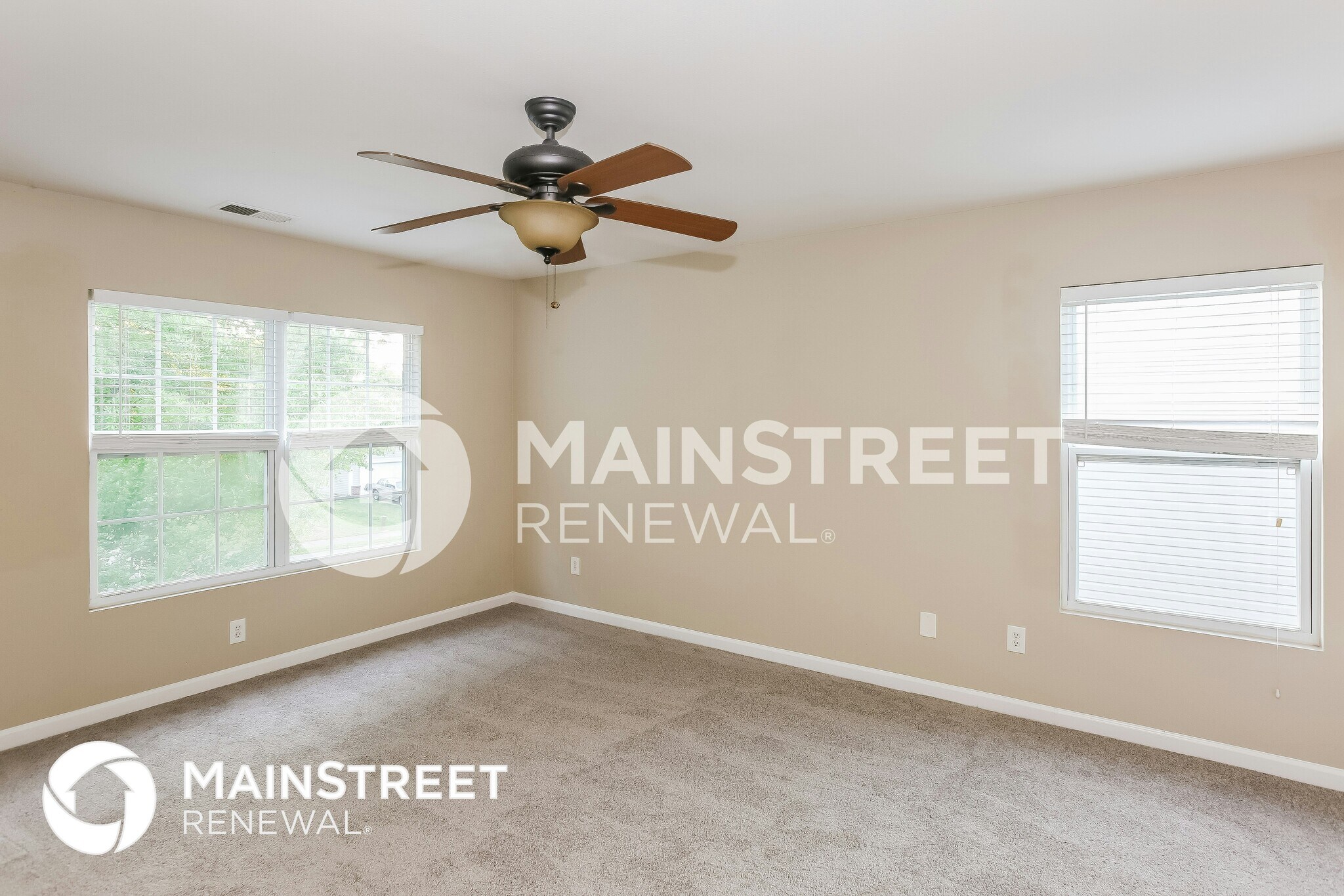 Building Photo - 3614 Larkhaven Village Dr
