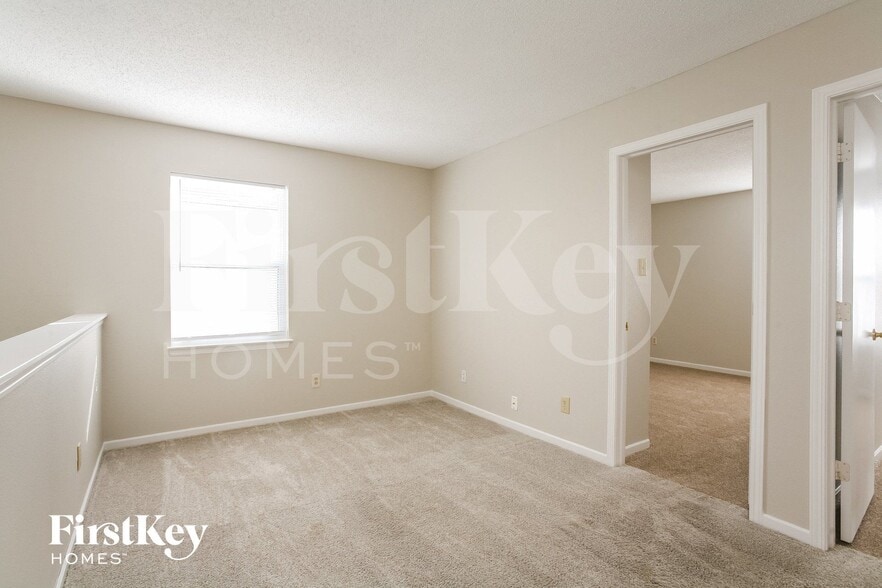 Building Photo - 2435 Redland Ln