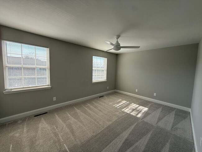 Building Photo - New Everything 4BR Townhome with Private Lower Level Suite | Stainless Kitchen | LVP + New Carpet...