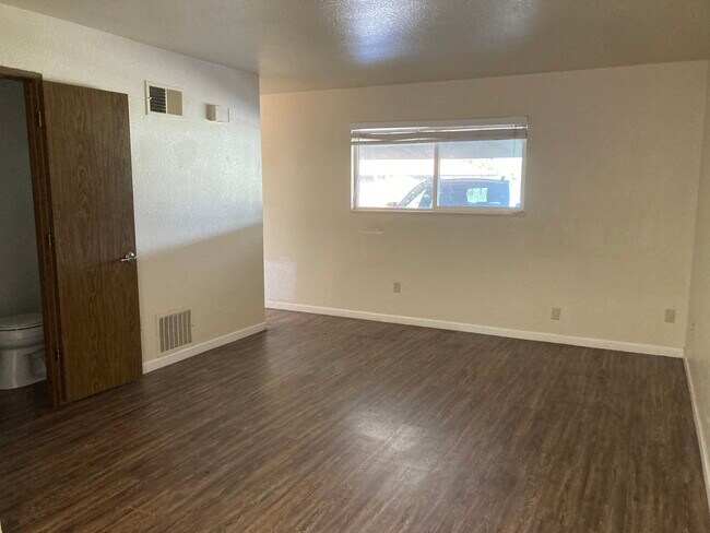 Living Room - 3898 Rohnerville Rd