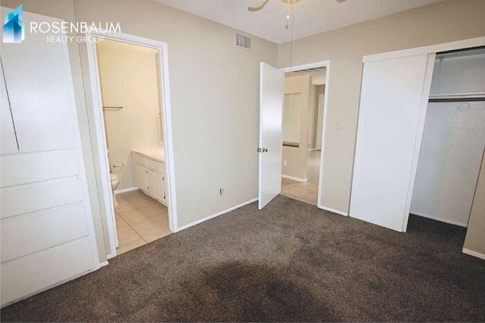 Building Photo - 9230 N 6th St