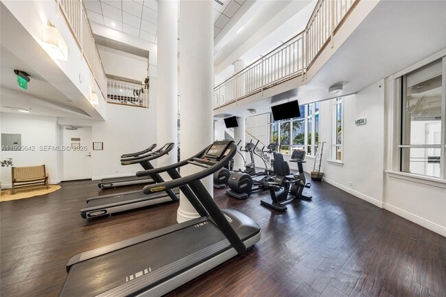 Building Photo - 701 Brickell Key Blvd