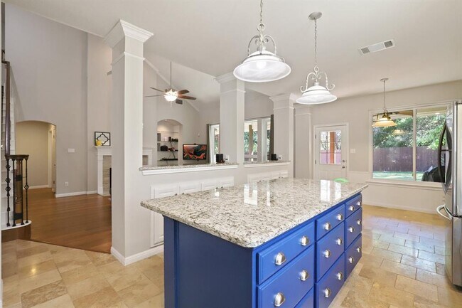 Building Photo - 18121 Whitewater Cove