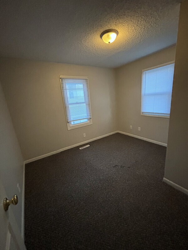 Building Photo - 911 Washington