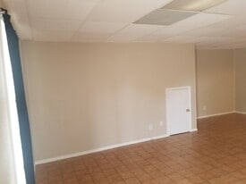 Building Photo - 300 E Champion St