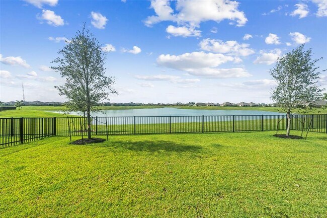 Building Photo - 13814 Salome Dr