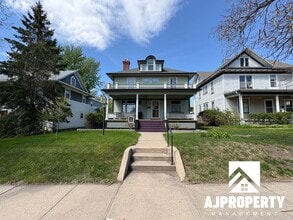 Building Photo - 119 N Summit Ave