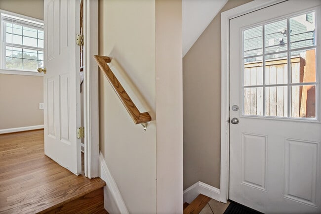 Building Photo - 300 Lawton St