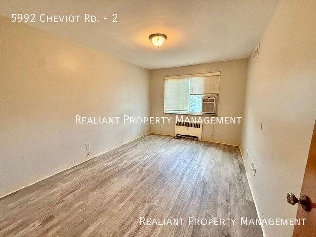 Building Photo - 5992 Cheviot Rd