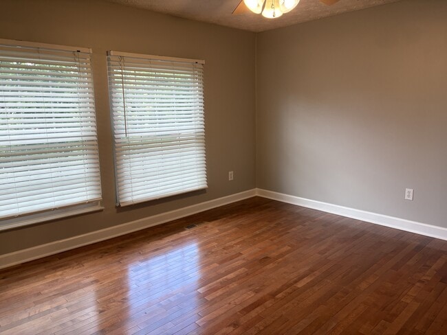 Building Photo - 412 Kojun Ct