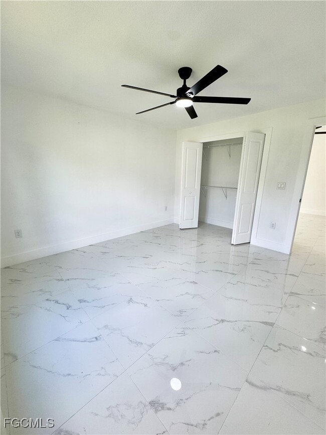 Building Photo - 668 Chemstrand St E