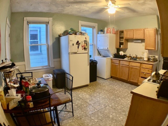 Building Photo - 88 Fisher Ave