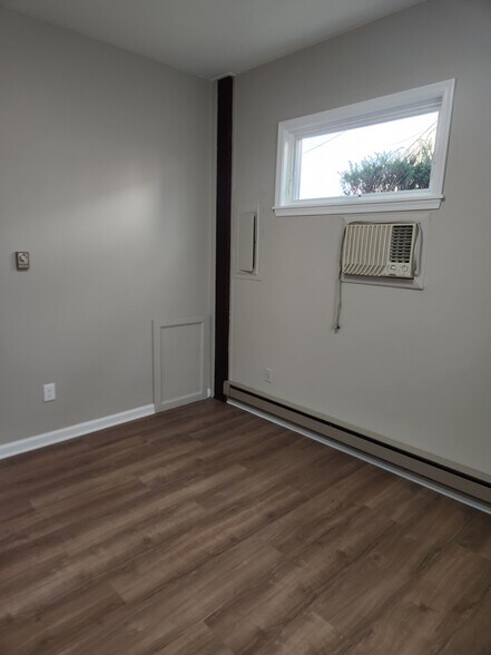 Building Photo - 61 W Oakland Ave